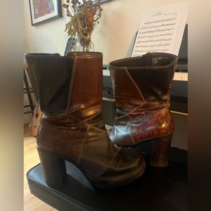 Brown,black, leather, platform boots!